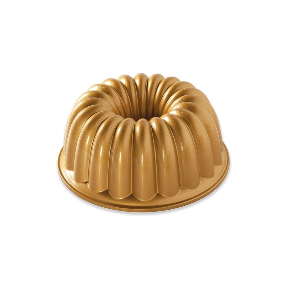 Elegant aranyszínű sütőforma