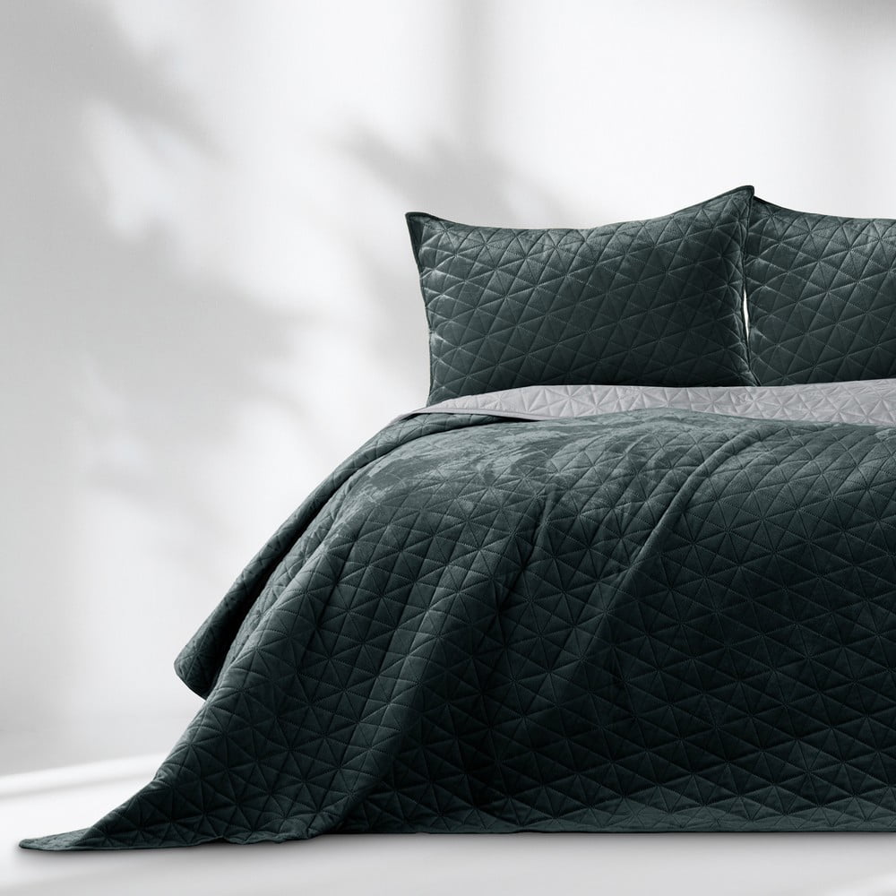 Sötétszürke bársony steppelt ágytakaró 170x270 cm Laila – AmeliaHome