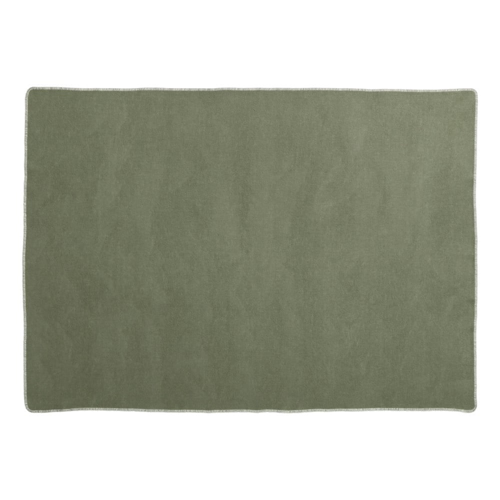 Zöld gyapjúkeverék takaró 140x200 cm Ylva Pine – Pappelina