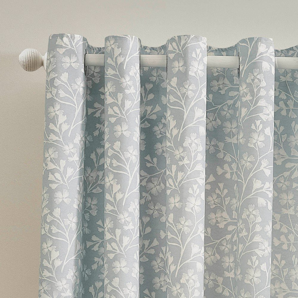 Kék függöny szett 2 db-os 117x137 cm Brooke Floral – Catherine Lansfield